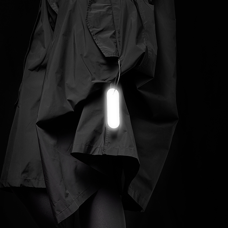 Reflekterande Hänge | Svart Avlång